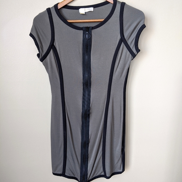 Maneq Dresses & Skirts - MANEQ Zip Up Dress 👗